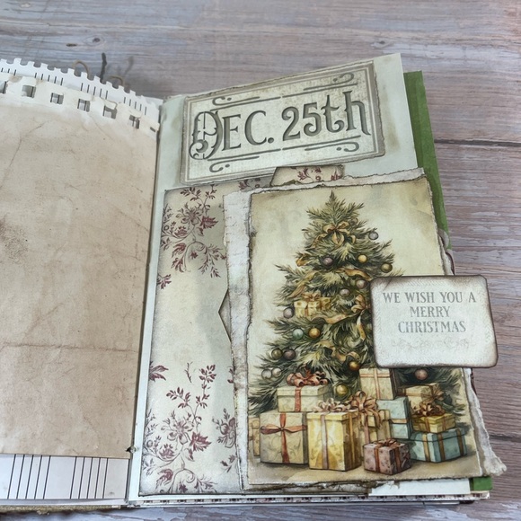 Handmade Christmas junk journal - Picture 3 of 7